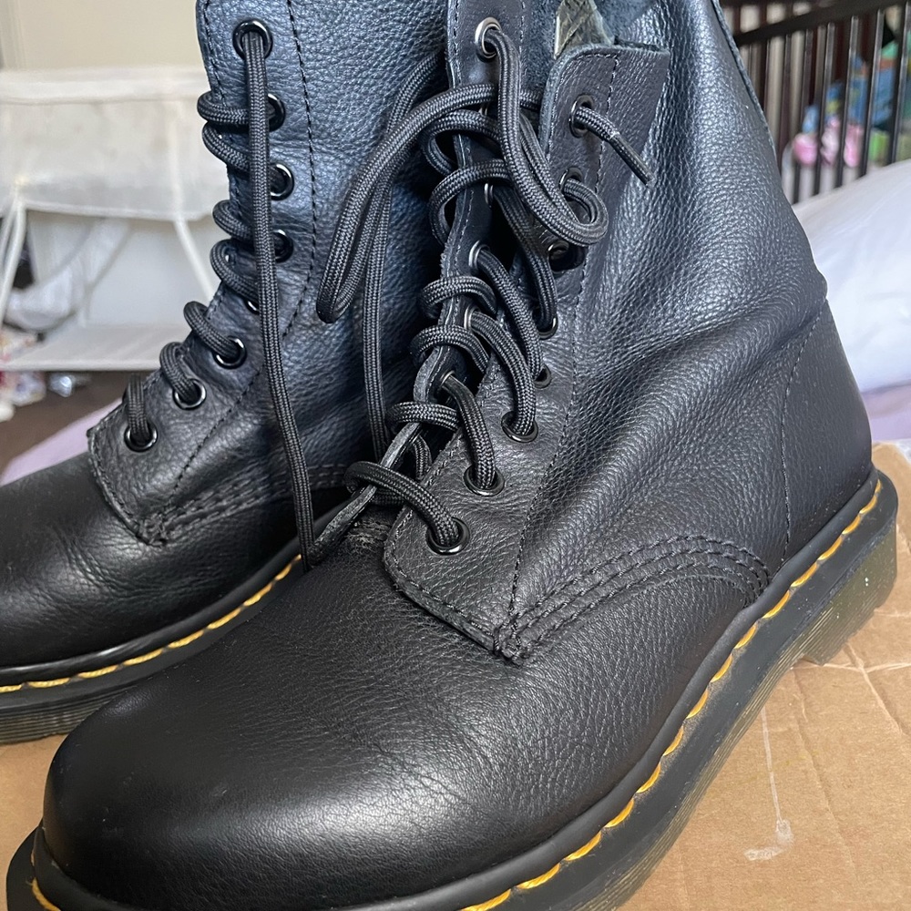 Gently used. Love, but haven’t worn in years. They deserves a better home.